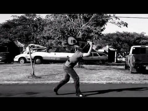 Švino akumuliatorius Rebel 12V 7.5Ah video