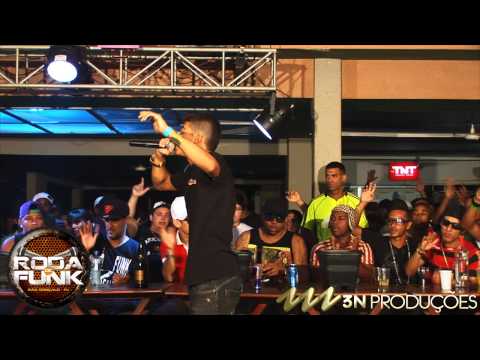 MC Rael :: Medley ao vivo na Roda de Funk::