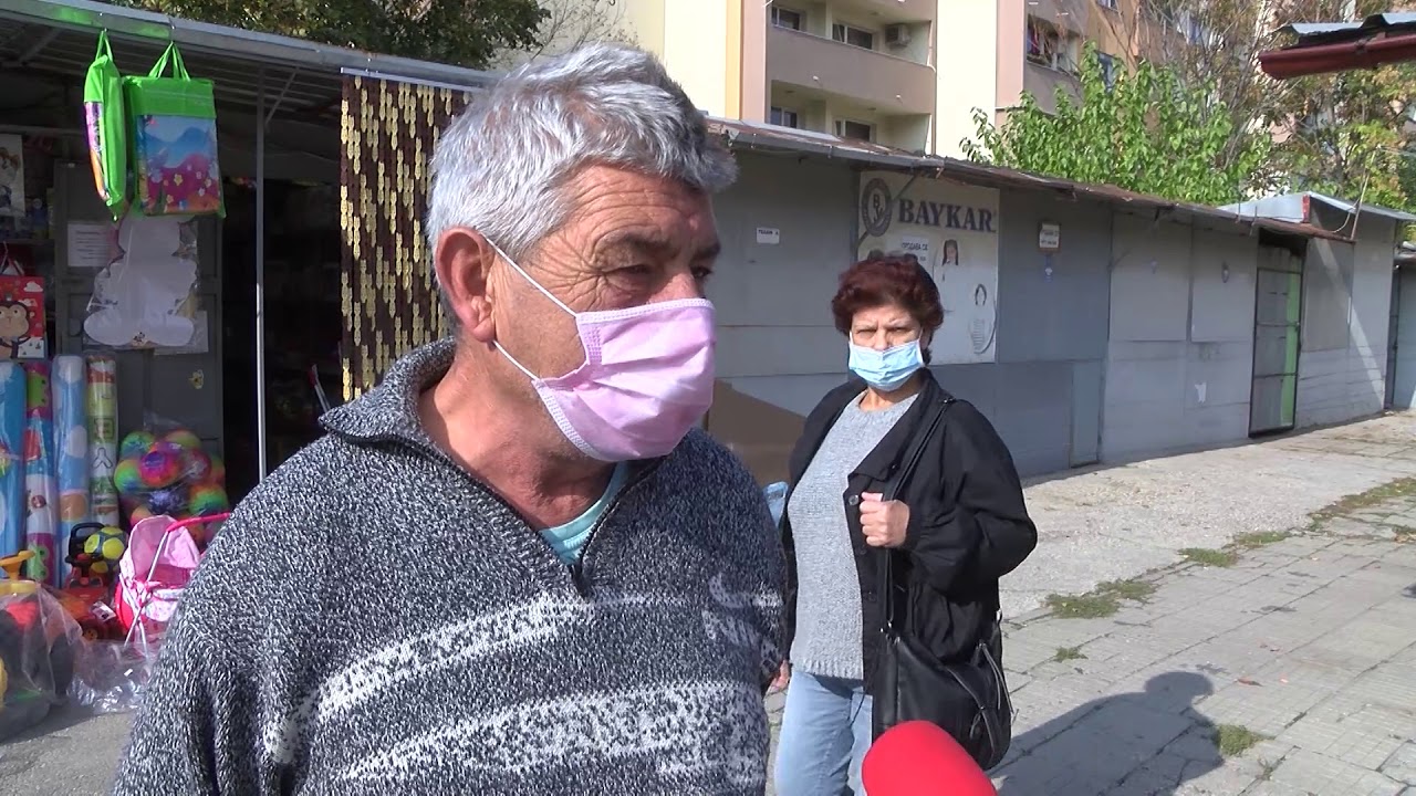 Пазарът в Димитровград отвори врати при по-строги противоепидемични мерки днес