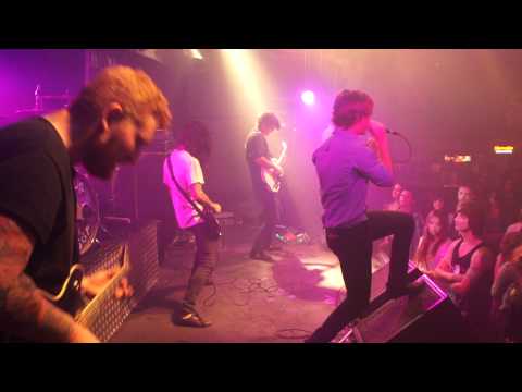 COLOUR THE SKY - 'Sharp Claws & Weak Paws' LIVE @ OH SNAP!