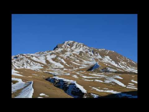 NEVANDO ESTA- Adrian Patiño