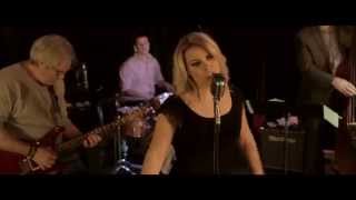 Cara Matthew Performs "Every Breath You Take" (Hugh's Room)