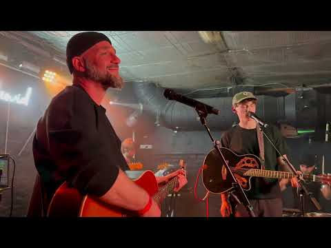 Skubas feat: Dawid Tyszkowski – Co i tak nadejdzie (live) Warszawa 2023