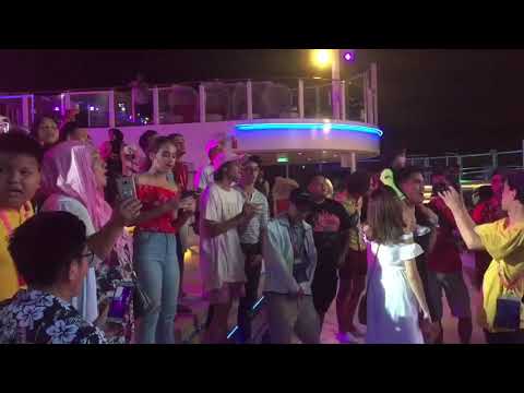 Pemain Film Asal Kau Bahagia Seru-seruan Nyanyi Bareng Armada