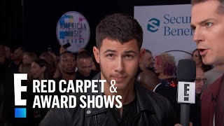 Nick Jonas Gives Love Life Update at 2017 AMAs | E! Live from the Red Carpet