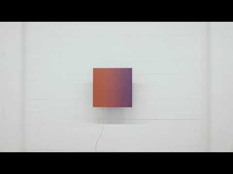 Demonstrating a Panphonics speaker