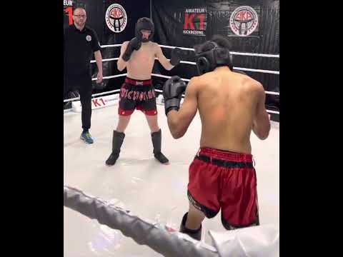 WKA Amateur English Middleweight Title ( K1 Rules ) : Round 1.