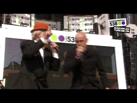 538 Koninginnedag 2011: Vader Abraham & De Mosselman