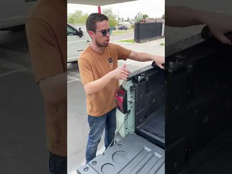 Hyundai Santa Cruz Truck Bed Cover: Access Roll-Up Tonneau
