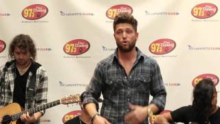Chris Lane - 'Her Own Kind Of Beautiful' | Live in the Lobby