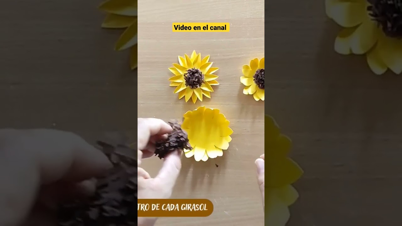 Girasoles de papel #manualidades #diy #caketopper #craft #hechoamano