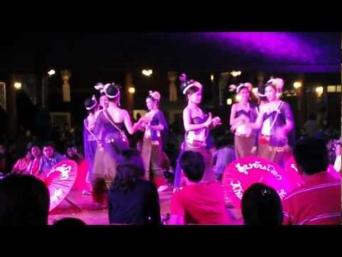 Khum Khantoke Restaurant - Chiang Mai Thailand