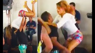 videos de risa bailan raro