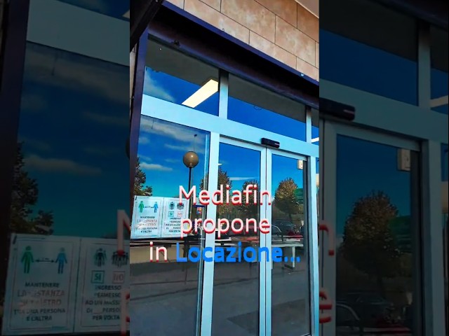 FITTASI LOCALE COMMERCIALE CENTRALE con AMPIO BOX