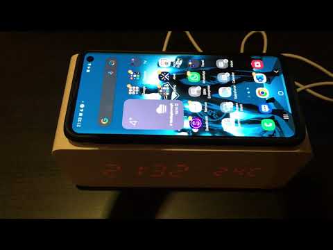 Viido wireless charge alarm clock with temperature display