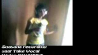Download lagu Wulan Dwapinz take vocal pindah kelain hati mp3