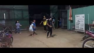 trò chơi Bịt mắt bắt dê ( tuổi thơ dữ dội 🤣🤣)love all