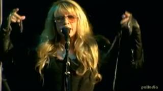 Rod Stewart introduces Stevie Nicks - Secret Love (live) Hyde Park 2011