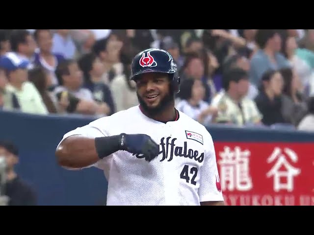 5回表 バファローズ・ペーニャの打球が天井直撃!! 恐ろしいほどの怪力ぶりを見せつける!! 2014/5/16 Bs-H