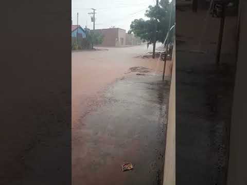 Mirassol D'Oeste é uma realidade a população, o asfalto ou alguém está enganado o Povo Triste  isto