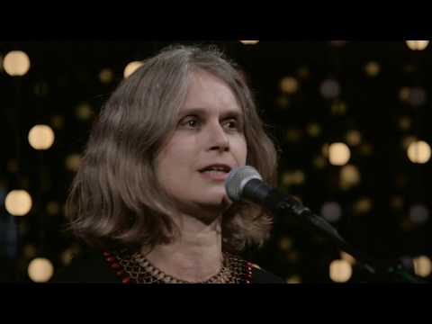 Juana Molina - Paraguaya (Live on KEXP)