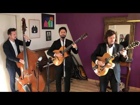 Cabaret Deluxe - Sweet Lorraine (Cliff Burwell (m) - Mitchell Parish (l))