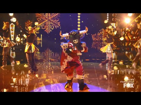 The Masked Singer 6 Finale -  Bull and Queen of Hearts Sing Holiday Songs