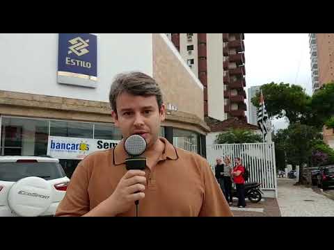 Contra descomissionamentos, bancários paralisam agências Estilo em Santos