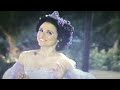 Julia Louis Dreyfus Gets Barney S Feet Ticklish