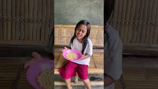 Download lagu This little brother has peanut porridge to eat, right? #shorts mp3 Download lagu This little brother has peanut porridge to eat, right? #shorts mp3