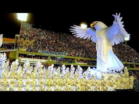 Portela 2015 - Águia abaixando na torre de tv