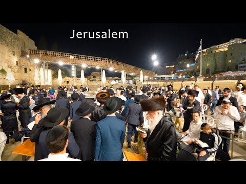 A Million Jews from all around the world have arrived in Jerusalem to spend the holiday vacation
