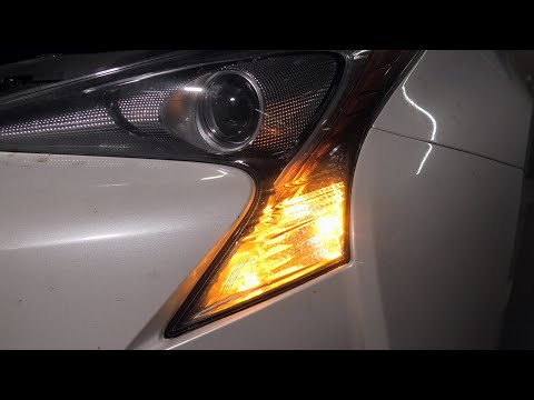 Toyota Prius (2016-2022): How To Replace Front Turn Signal Light Bulbs?