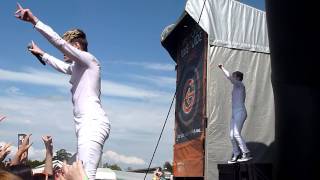 Jedward - &#39;All The Small Things&#39; - Guilfest 19/7/14