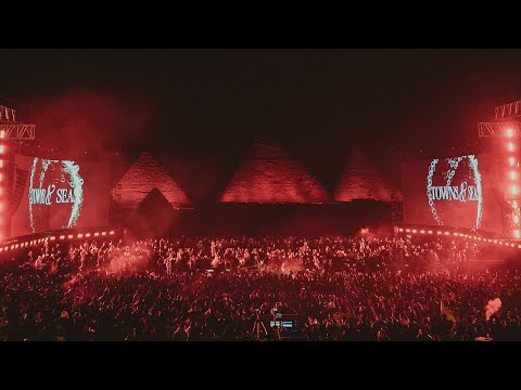 19:26 @ The Pyramids of Giza [Full 4K Set]