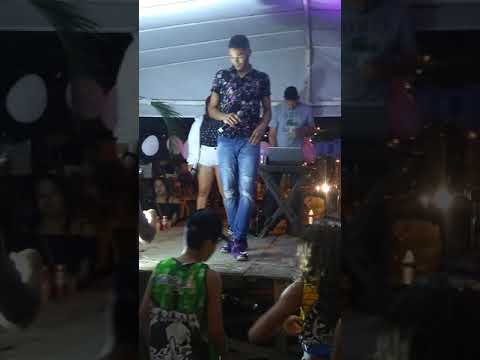 MC Vilão ( não fica Cabrera)