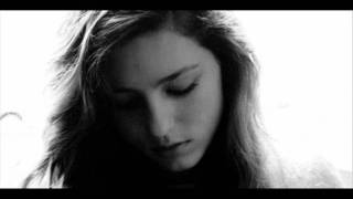 Download lagu Birdy - People Help The People mp3 Download lagu Birdy - People Help The People mp3