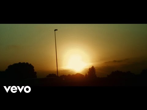 Le Galaxie - Put The Chain On