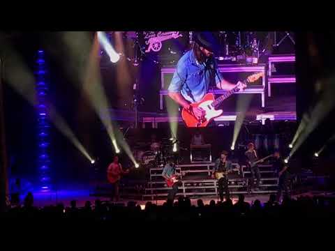 Nick Norman, Lewis Brice and Lee Brice perform "Love Don't Fool Me Again" at Vina Robles