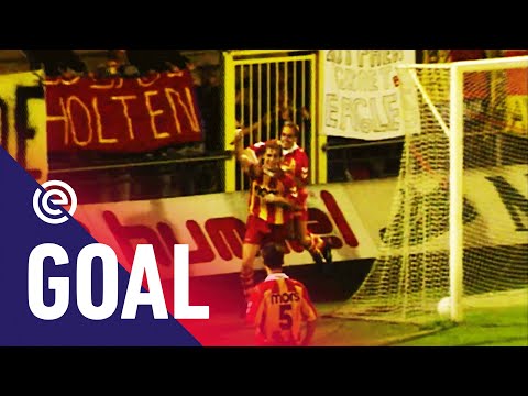 PAUL BOSVELT SCOORT NA MAGNIFIQUE ASSIST 👏 | Go Ahead Eagles - FC Utrecht (25-08-1993) | Goal