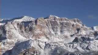 preview picture of video 'PlanetSKI Snow Report: Alta Badia, Itay 4th December 2012'