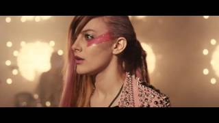 Aubrey Peeples, Stefanie Scott   Youngblood