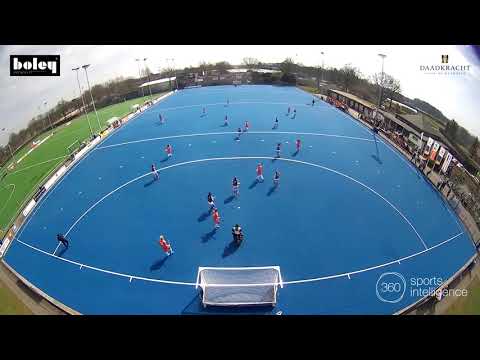 1-0 en 3-1 van Uden D1 tegen NOVA D1 op 8 april 2018