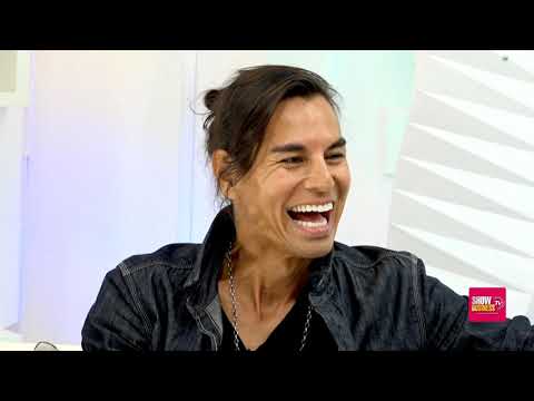 Show Business TV - Julio Iglesias Jr. - T9-016 - Seg 3