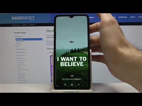 How to Change Wallpaper in KRUGER & MATZ Move 9 – Customize Home Screen