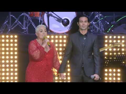 Lupita D'Alessio - Ni guerra ni paz ft. Ernesto D'Alessio (En Vivo Desde La Arena CDMX)