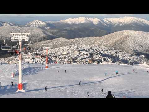 download lagu mp3 mp4 Mountains Near Melbourne, download lagu Mountains Near Melbourne gratis, unduh video klip Mountains Near Melbourne
