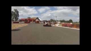 preview picture of video 'karting 270cc à Montfort le Gesnois (72) avec une GoPro 31 08 2014'