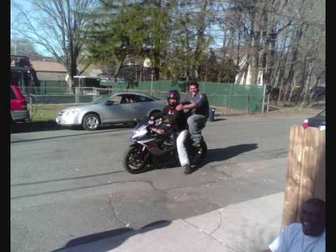 Keyshia Cole feat. Eminem & 2-Pac - Momma