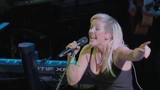 Ellie Goulding - Under The Sheets LIVE 2012